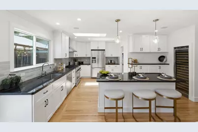 230 Nimitz Ave, Redwood City, CA 94061 - Photo 10