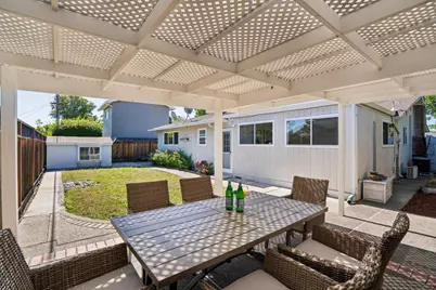4893 Clarendon Dr, San Jose, CA 95129 - Photo 30