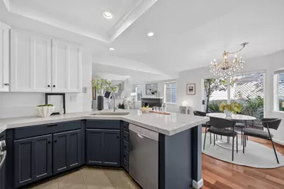 316 Sea Cliff Ln, Redwood Shores, CA 94065 - Photo 16