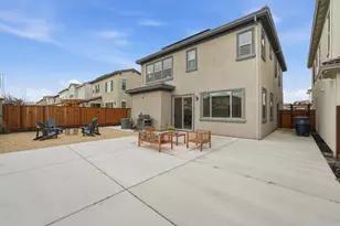 1122 S Morning Glory Dr, Mountain House, CA 95391 - Photo 26