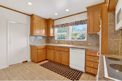 7621 Hanna St, Gilroy, CA 95020 - Photo 14