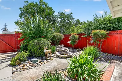 7621 Hanna St, Gilroy, CA 95020 - Photo 32