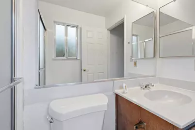 131 W Central Ave, Tracy, CA 95376 - Photo 30
