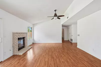 131 W Central Ave, Tracy, CA 95376 - Photo 12