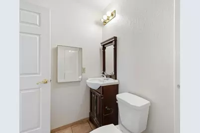 131 W Central Ave, Tracy, CA 95376 - Photo 32