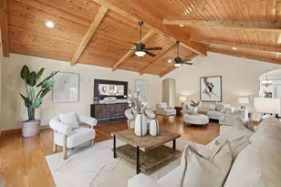 17660 Vineland Ave, Monte Sereno, CA 95030 - Photo 12
