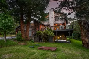 90 Hayfields Rd, Portola Valley, CA 94028 - Photo 2