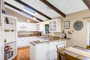 6900 Lakeview Dr, Salinas, CA 93907 - Photo 8