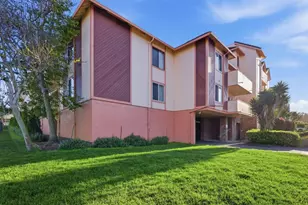 405 91st St 27, Daly City, CA 94015 - Photo 1