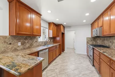 39 N 34th St, San Jose, CA 95116 - Photo 10