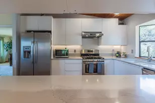 17220 Garlen Ct, Salinas, CA 93907 - Photo 2