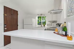 235 Middlefield Rd, Palo Alto, CA 94301 - Photo 36
