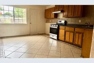 607 Calaveras Dr, Salinas, CA 93906 - Photo 4