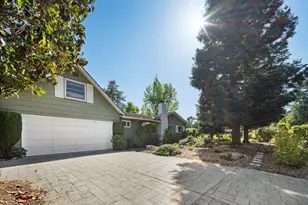 12100 Saraglen Dr, Saratoga, CA 95070 - Photo 30