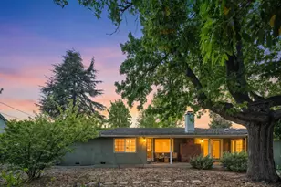 12100 Saraglen Dr, Saratoga, CA 95070 - Photo 38