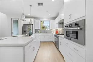 270 Ariana Pl, Mountain View, CA 94043 - Photo 12