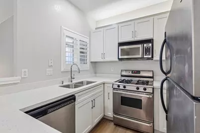 3674 Oakwood Ter 203, Fremont, CA 94536 - Photo 8