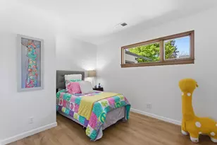 1051 Manhattan Ct, Sunnyvale, CA 94087 - Photo 10