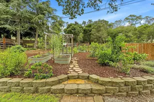 769 Calabasas Rd, Watsonville, CA 95076 - Photo 2