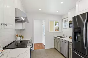 1010 Patricia Ct, Campbell, CA 95008 - Photo 14