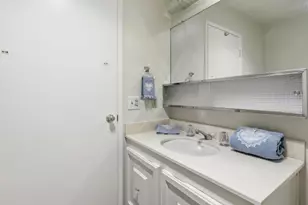 5492 Cribari Bend, San Jose, CA 95135 - Photo 16