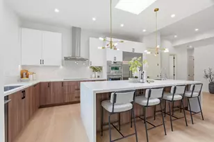 1084 Moffett Cir, Palo Alto, CA 94303 - Photo 8