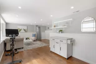 730 Greenview Pl, Los Altos, CA 94024 - Photo 18