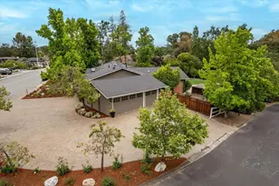 15392 Via Palomino, Monte Sereno, CA 95030 - Photo 8