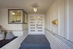 1071 Colony Hills Ln, Cupertino, CA 95014 - Photo 2