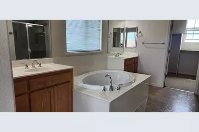 253 Lilac Ln, Livingston, CA 95334 - Photo 6