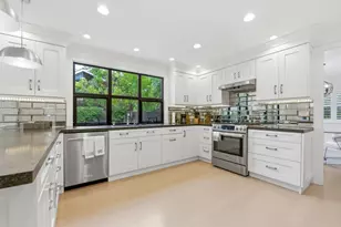 1135 Emerson St, Palo Alto, CA 94301 - Photo 6