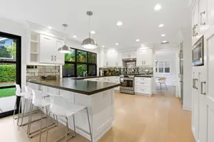 1135 Emerson St, Palo Alto, CA 94301 - Photo 4