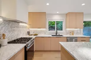 2117 Los Altos Dr, San Mateo, CA 94402 - Photo 14