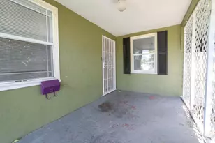 360 E 19th St, Merced, CA 95340 - Photo 8