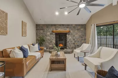 1511 Las Brisas Dr, Hollister, CA 95023 - Photo 6