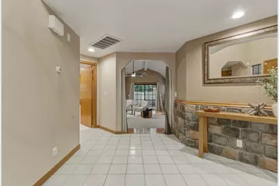 1511 Las Brisas Dr, Hollister, CA 95023 - Photo 4