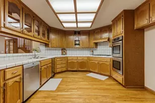 1511 Las Brisas Dr, Hollister, CA 95023 - Photo 8