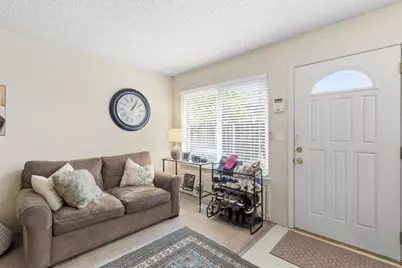 5746 Chesbro Ave, San Jose, CA 95123 - Photo 2