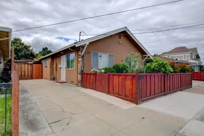 135 S 26th St, San Jose, CA 95116 - Photo 2