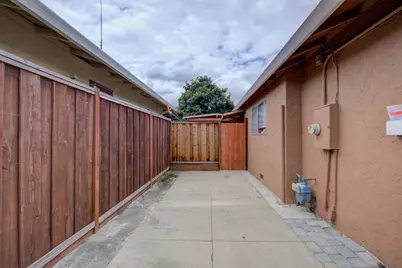 135 S 26th St, San Jose, CA 95116 - Photo 6