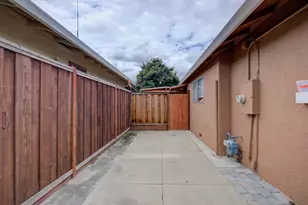 135 S 26th St, San Jose, CA 95116 - Photo 6
