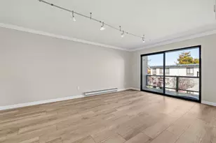 8 Commodore Dr C457, Emeryville, CA 94608 - Photo 4