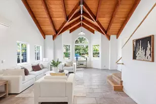 21075 Greenleaf Dr, Cupertino, CA 95014 - Photo 8