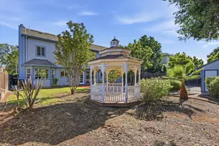 21075 Greenleaf Dr, Cupertino, CA 95014 - Photo 62