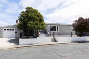 1626 Darwin St, Seaside, CA 93955 - Photo 2