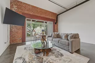 594 Manzana Pl, San Jose, CA 95112 - Photo 6
