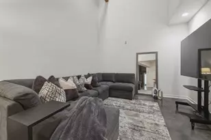 594 Manzana Pl, San Jose, CA 95112 - Photo 18