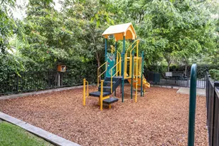 638 Almaden Walk Loop, San Jose, CA 95125 - Photo 24