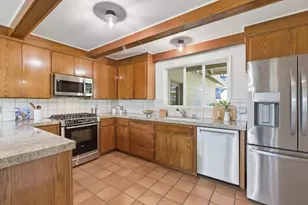 130 Erica Way, Portola Valley, CA 94028 - Photo 10