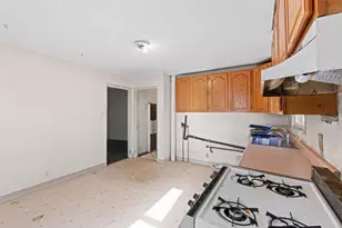 6180 Oakdale Ave, Oakland, CA 94605 - Photo 14